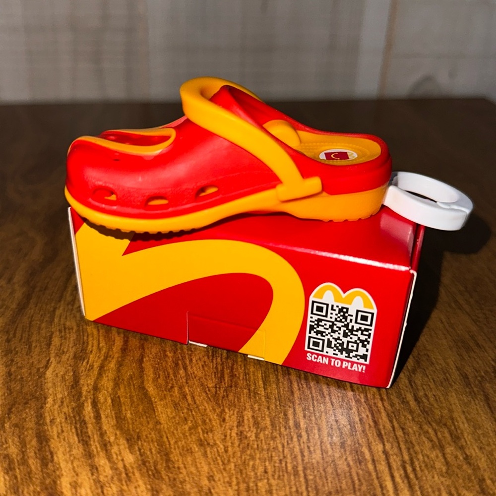 McDonald’s Happy Meal Croc Key Chain/ Book Bag Clip